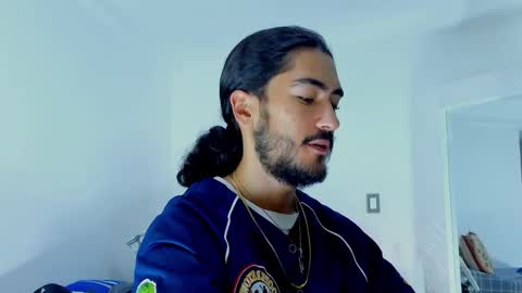 Hey im David that loves to explore and speak their fantasies. Very open talktative and nice. Feel free to chat with me online show from 11.30.25