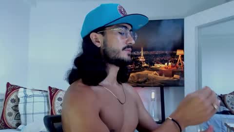 Hey im David that loves to explore and speak their fantasies. Very open talktative and nice. Feel free to chat with me online show from 01.18.26