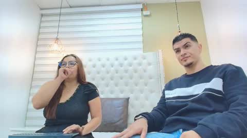 david_victoriaa online show from 12.19.25