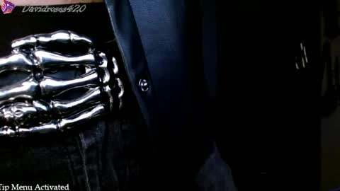 Snapshot of davidroses420 chatting on 03.08.25 online show from 03.08.25