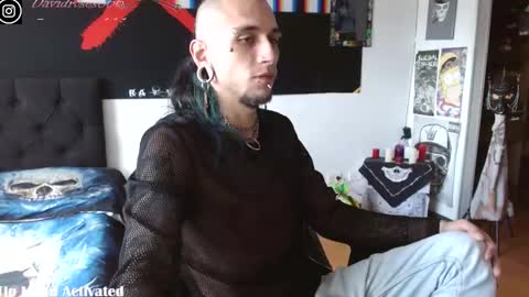 Snapshot of davidroses420 chatting on 10.04.25 online show from 10.04.25