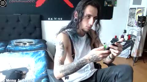 Snapshot of davidroses420 chatting on 10.09.25 online show from 10.09.25