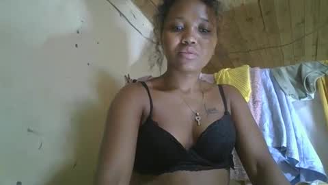 Snapshot of davila93 chatting on 11.17.25 davila93 online show from 11.17.25