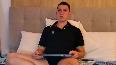 Snapshot of davinson_01 chatting on 02.05.26 Davinson online show from 02.05.26