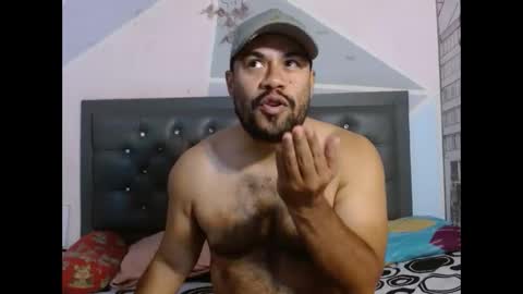 Snapshot of davinson_lopez35 chatting on 05.31.26 davinson_lopez35 online show from 05.31.26