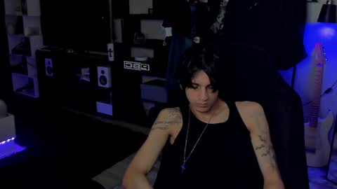 Snapshot of davisross chatting on 08.03.26 davis online show from 08.03.26