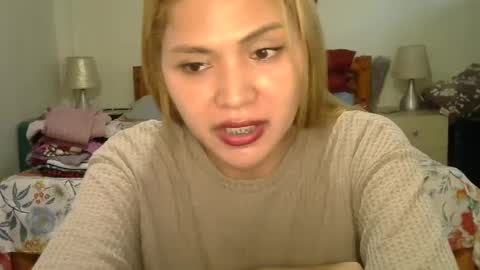 Snapshot of dayanasangre chatting on 01.13.25 Dayana Cristal online show from 01.13.25