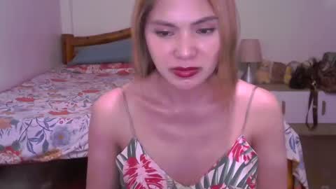 Snapshot of dayanasangre chatting on 03.04.25 Dayana Cristal online show from 03.04.25