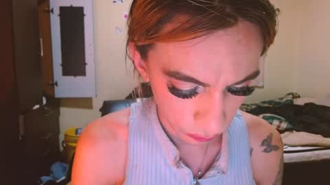 Snapshot of dayanna_01_ chatting on 05.24.26 dayanna_01_ online show from 05.24.26