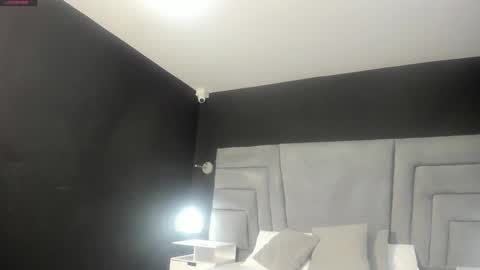 DAYRA ANGELS online show from 12.31.24