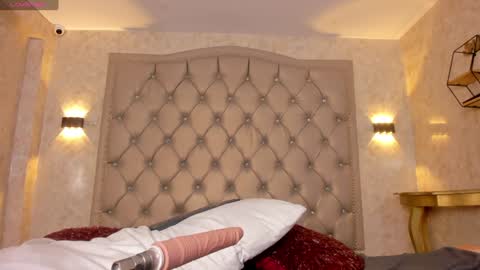 DAYRA ANGELS online show from 01.24.25