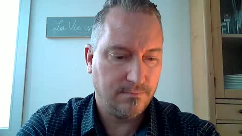 Snapshot of daytrader77 chatting on 01.12.26 daytrader77 online show from 01.12.26