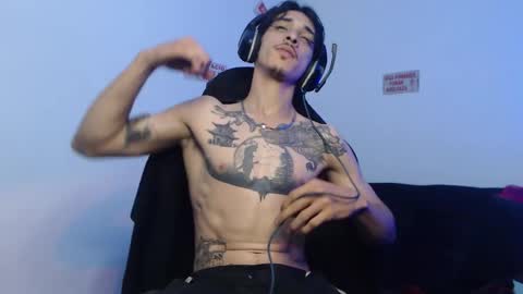 dazzayy online show from 11.25.25