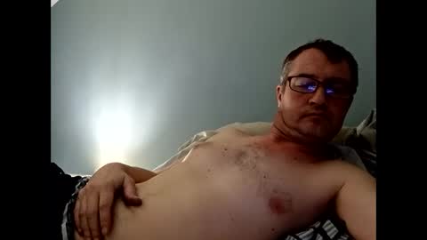 Snapshot of dazzill chatting on 12.05.24 Dazzill online show from 12.05.24