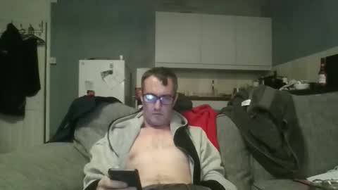 Snapshot of dazzill chatting on 11.15.25 Dazzill online show from 11.15.25