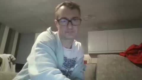 Snapshot of dazzill chatting on 11.19.25 Dazzill online show from 11.19.25