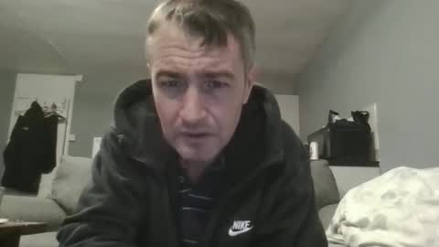 Snapshot of dazzill chatting on 11.22.25 Dazzill online show from 11.22.25