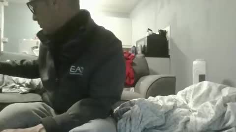 Snapshot of dazzill chatting on 11.22.25 Dazzill online show from 11.22.25