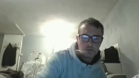 Snapshot of dazzill chatting on 12.01.25 Dazzill online show from 12.01.25