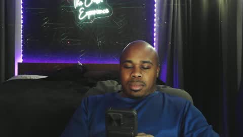 DCrush online show from 02.14.25