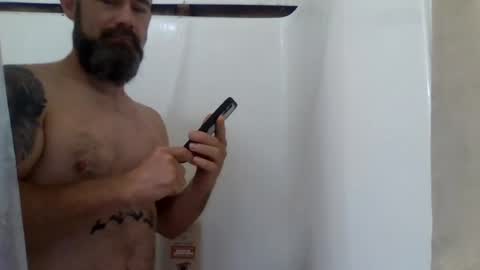 Snapshot of ddady22 chatting on 06.18.26 ddady22 online show from 06.18.26