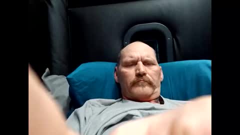 ddowning670 online show from 04.12.26