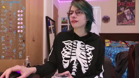 Snapshot of deadratsoup chatting on 01.08.25 Rat online show from 01.08.25