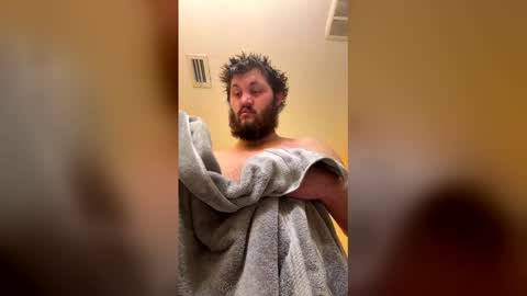 Snapshot of deancar20 chatting on 12.18.25 deancar20 online show from 12.18.25