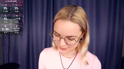 Charlie 18yo online show from 11.05.25