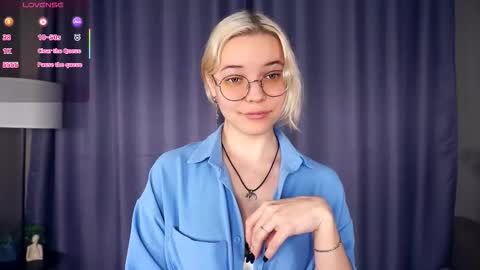 Charlie 18yo online show from 12.02.25