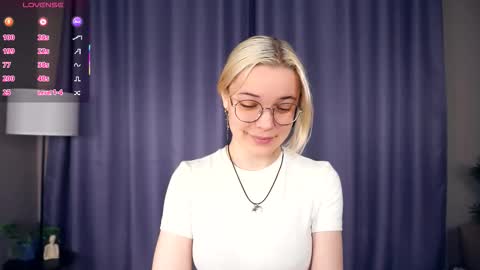 Charlie 18yo online show from 12.04.25