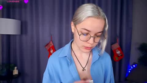 Charlie 18yo online show from 12.16.25