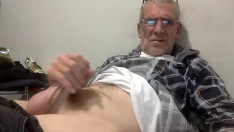 deanofflove221000 online show from 04.10.26