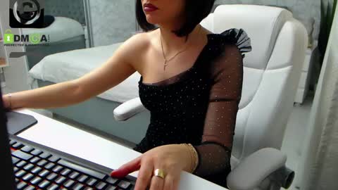 Elly online show from 03.01.25