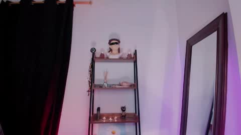 Leyla Grey online show from 03.13.26