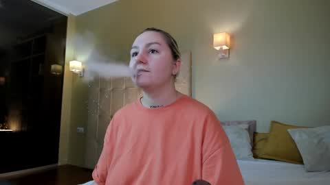 Debbie Mon Tue Fri Sun Sat GMT 3 1000am - 0400pm  online show from 12.24.24