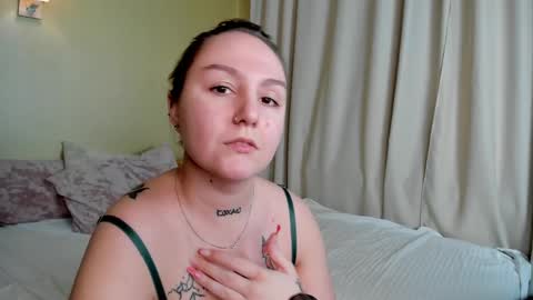 Debbie Mon Tue Fri Sun Sat GMT 3 1000am - 0400pm  online show from 12.28.24