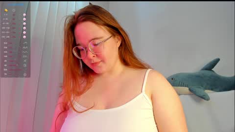 Snapshot of debbiewood chatting on 12.23.24 DeboraDebbieDee online show from 12.23.24