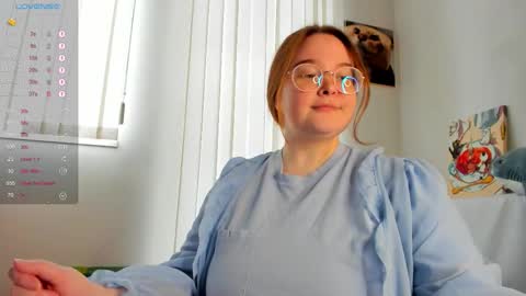 Snapshot of debbiewood chatting on 09.22.25 DeboraDebbieDee online show from 09.22.25