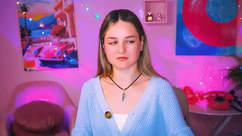 Snapshot of deboralarson chatting on 12.11.24 Debora online show from 12.11.24