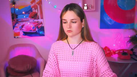 Snapshot of deboralarson chatting on 12.12.24 Debora online show from 12.12.24