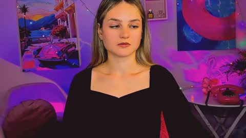 Snapshot of deboralarson chatting on 12.28.24 Debora online show from 12.28.24