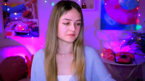 Snapshot of deboralarson chatting on 02.07.25 Debora online show from 02.07.25