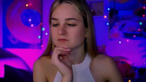 Snapshot of deboralarson chatting on 10.05.25 Debora online show from 10.05.25