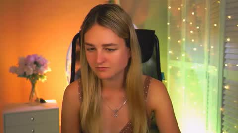 Snapshot of deboralarson chatting on 05.16.26 Debora online show from 05.16.26
