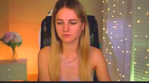 Snapshot of deboralarson chatting on 06.29.26 Debora online show from 06.29.26
