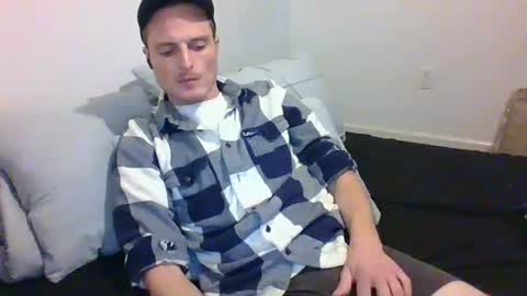 Snapshot of dee4dayz19 chatting on 10.18.25 Dee4dayz online show from 10.18.25