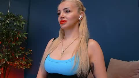 DeeaVIP online show from 04.11.26