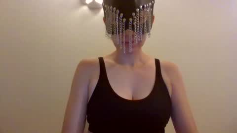 Snapshot of deebreezexo chatting on 09.23.25 Dee Breeze online show from 09.23.25