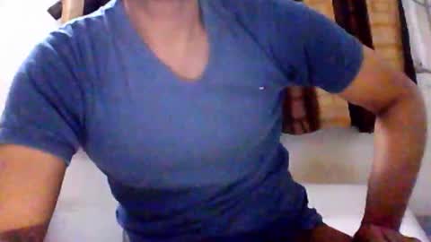 Snapshot of deepak4ualways chatting on 10.02.25 sandy4umylove2014 online show from 10.02.25